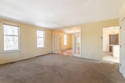 1 Bede Ter, Cornwall NY  12518-1220 exterior