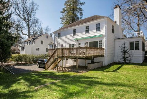 11 Broadmoor Rd, Scarsdale, NY 10583-7649