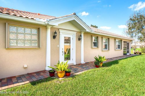 4952 Corsica Sq, Vero Beach, FL 32967-7633