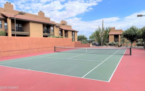 6651 Campbell Ave, Tucson AZ  85718-1347 exterior