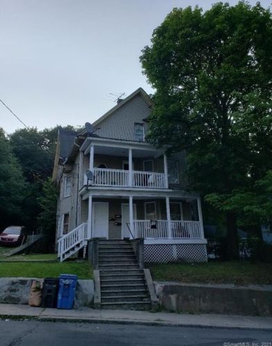 342 Willow St, Waterbury, CT 06710-1516