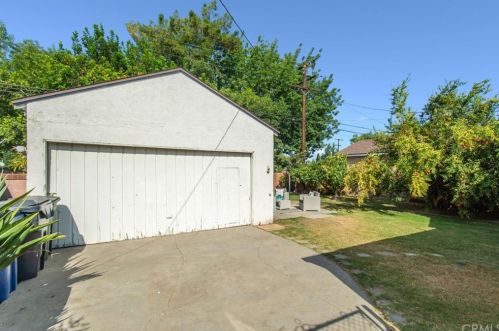 6139 Fidler Ave, Lakewood CA  90712-1256 exterior