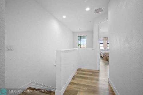 11609 13 Ct, Hollywood FL 33025-2559 exterior