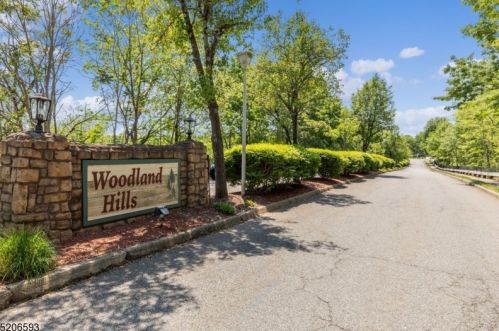 235 Robertson Way, Lincoln Park NJ  07035-1858 exterior