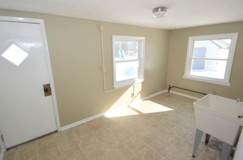 25011 Loomis Rd, Waterford WI  53185-1419 exterior