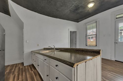 307 Maplewood Ave, Ambridge PA 15003-2519 exterior