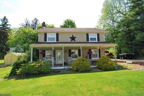 165 Belvidere Ave, Oxford, NJ 07863-3010