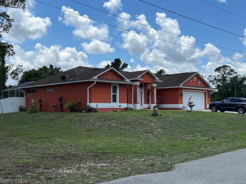 169 Beckley Dr, Lehigh Acres, FL 33974-9702