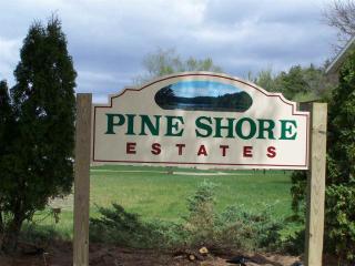 137 Pine Circle Dr, Boscobel, WI 53805-1174