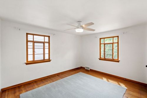 425 8 St, Oakmont PA  15139-1301 exterior