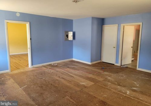 25 Chippewa Trl, Browns Mills NJ 08015-6458 exterior