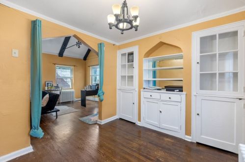 3829 Beechwood Blvd, Pittsburgh PA  15217-2613 exterior