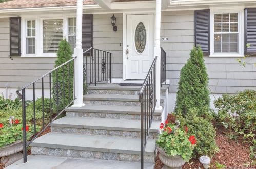 313 Platt St, Bridgeport CT  06606-2946 exterior
