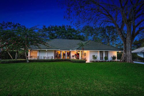 92 Dunbar Rd, West Palm Beach, FL 33418-6830