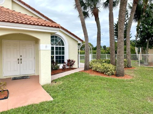 12260 Sand Wedge Dr, Boynton Beach, FL 33437-2056