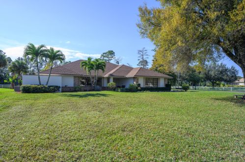 14598 Halter Rd, West Palm Beach, FL 33414-1005