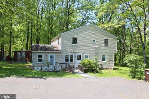 2030 Oak Ave, Jamison PA  18929-1004 exterior