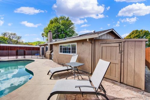 1250 Danfield Way, Vacaville CA  95687-5622 exterior