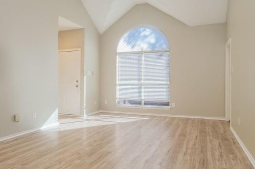 2022 Mallard Dr, Lewisville TX  75077-7643 exterior