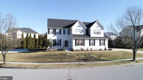 488 Dempsey Dr, Auburn, NJ 08085-4011