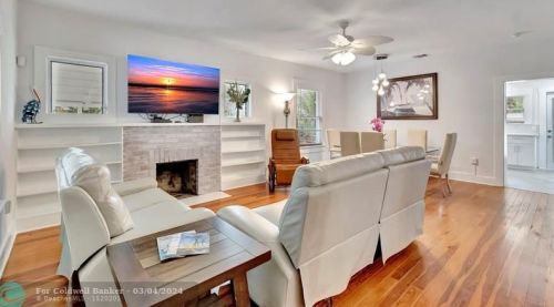 320 4 Ave, Delray Beach FL  33444-2717 exterior