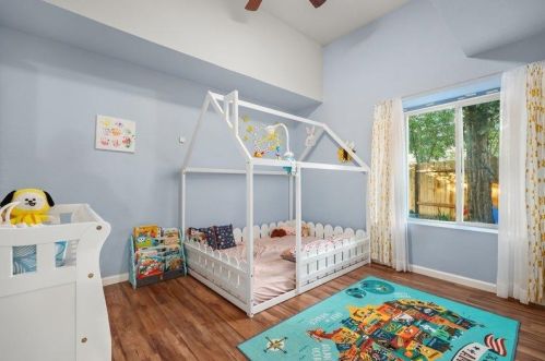 9306 Winningham Ct, Elk Grove CA  95758-6428 exterior