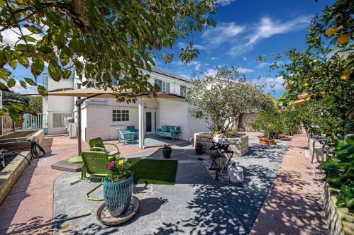 11225 Westonhill Dr, San Diego CA  92126-1447 exterior