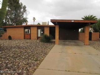 8325 Wildcat Dr, Tucson, AZ 85730-1209