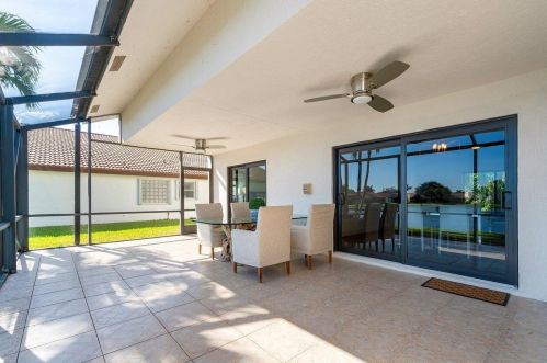 5657 Aspen Ridge Cir, Delray Beach FL  33484-2585 exterior