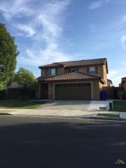 6611 Flatrock Dr, Bakersfield, CA 93313-5907