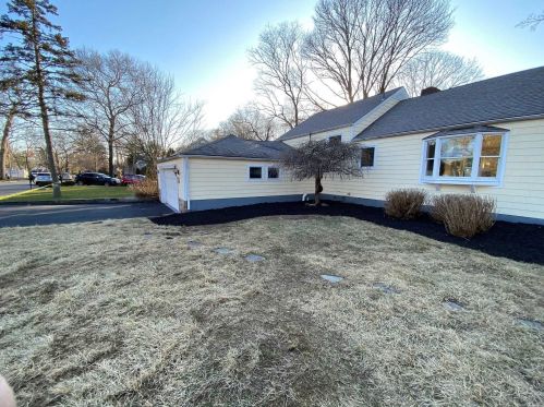 16 Scott Dr, Huntington Station, NY 11747-1014