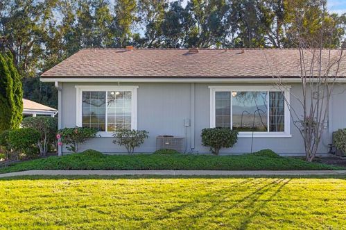 4320 Spoon Bill Way, Oceanside CA  92057-7508 exterior