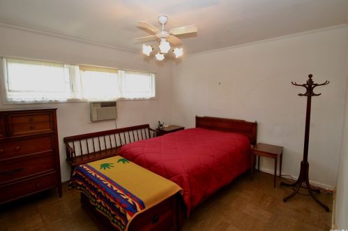 15 Harwich Rd, East Rockaway NY  11518-2407 exterior