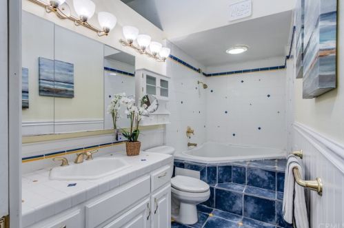 3338 Harvey Way, Lakewood CA  90712-3764 exterior