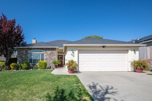 1218 Dog Leg Dr, Chico, CA 95928-3829