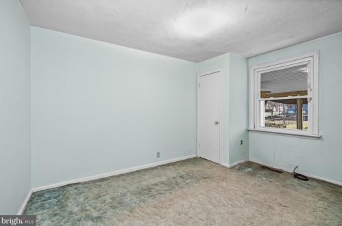 366 Clements Bridge Rd, Runnemede NJ  08078-1919 exterior