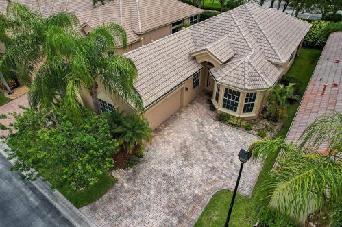 10048 Armani Dr, Boynton Beach, FL 33437-3742