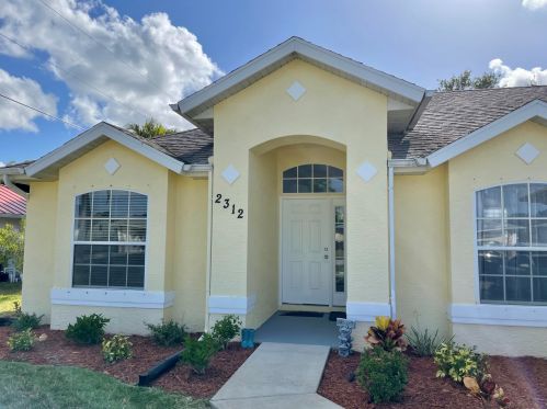 2312 Leithgow St, Fort Pierce, FL 34952-6828