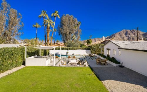 52190 Avenida Diaz, La Quinta CA  92253-3226 exterior