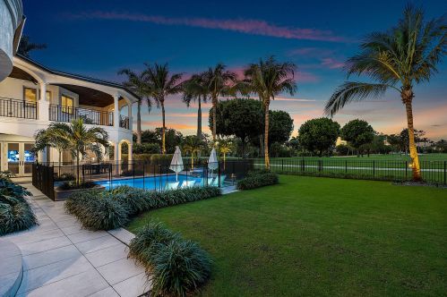 121 Royal Palm Way, Boca Raton FL 33432-7940 exterior