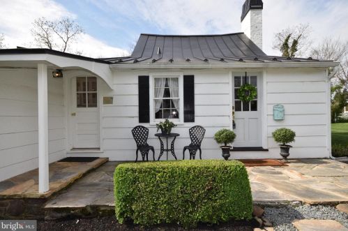 6745 Fayette St, Haymarket VA  20169-2916 exterior