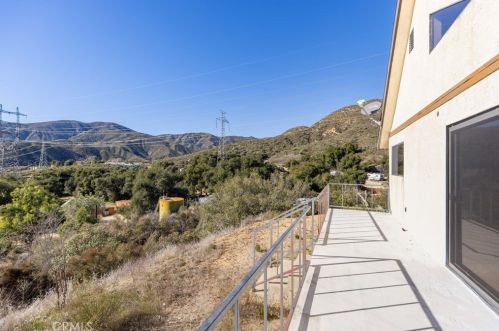 38735 San Francisquito Canyon Rd, Santa Clarita CA  91390-4911 exterior
