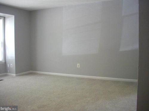9017 Armendown Dr, Springfield VA  22152-2138 exterior