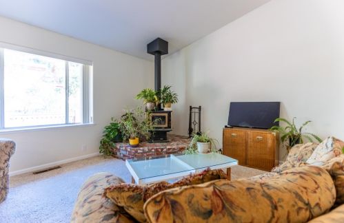 17155 Oscar Dr, Grass Valley CA  95949-7220 exterior