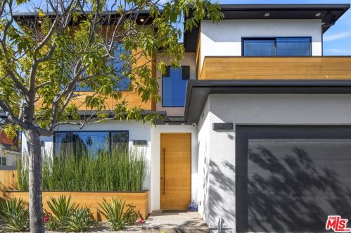 4931 Rubio Ave, Van Nuys, CA 91436-1120