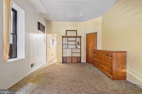 1424 Jackson St, Philadelphia PA 19145-3617 exterior