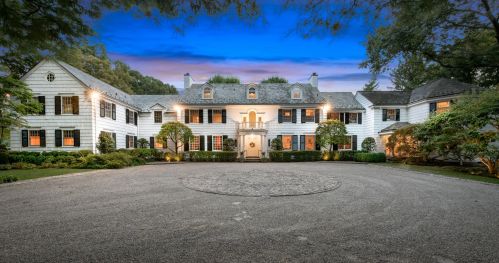 573 Cascade Rd, New Canaan, CT 06840-3404