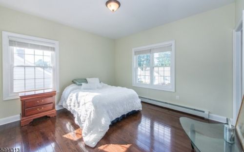 17 Kennedy Rd, Greystone Park NJ  07950-2311 exterior