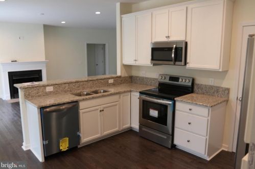 103 Yorktown Blvd, Locust Grove, VA 22508-5127