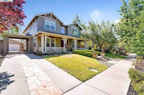 2318 Peregrine St, Livermore, CA 94550-7348